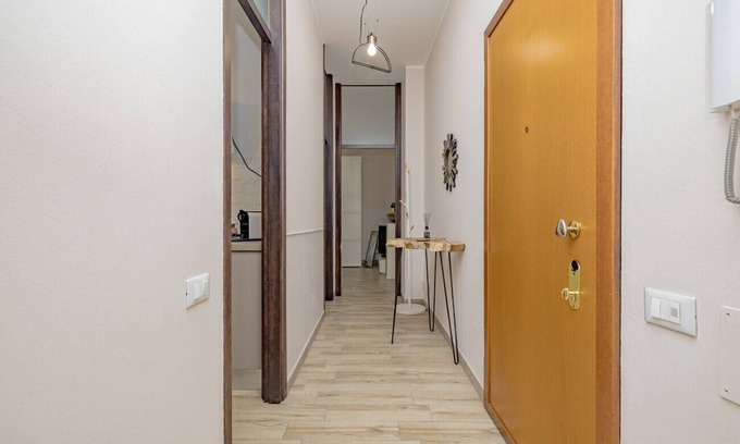 Saronno Apartment | SweetHomeSaronno-A 20 minuti da Milano