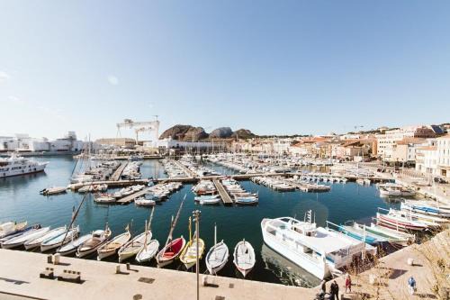 La Ciotat Apartment | T2 Magnifique vue sur le vieux port première ligne