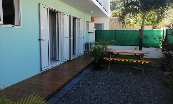 Saint-Paul Apartment | T2 Passiflore, 5min from beaches and shops