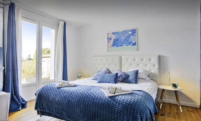 Ciboure Apartment | T3 90M2 CONTEMPORARY DECORATION GARDEN LEVEL