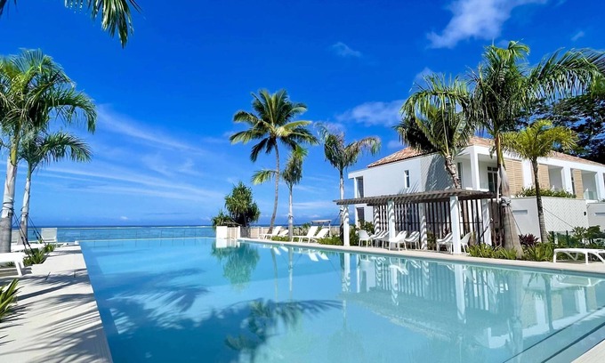 Tahiti Apartment | Tahatai - Private beach, pool, AC, High speed net - perfect for 4 persons !