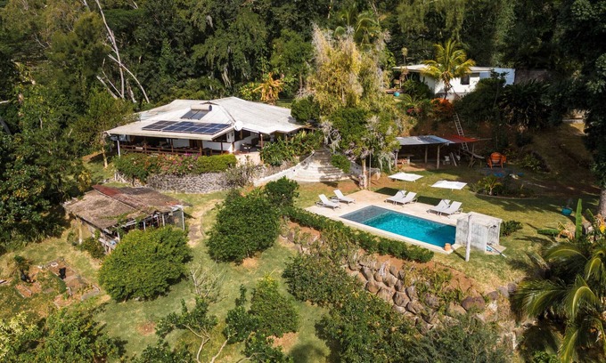 Pirae Ski Chalet | TAHITI - Villa Aorai Hills & Pool