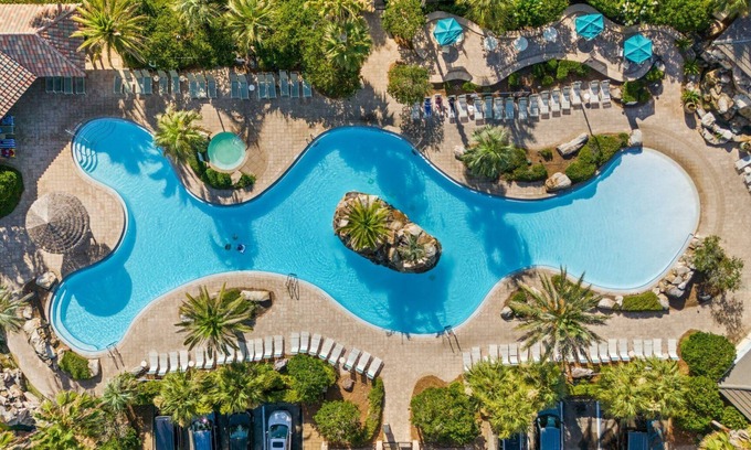 Clipper Cove House | Tahitian Turtle | 3 Kings + Queen + 2 Sleepers | Lagoon Pool | Walk to Beach | Pet Friendly!