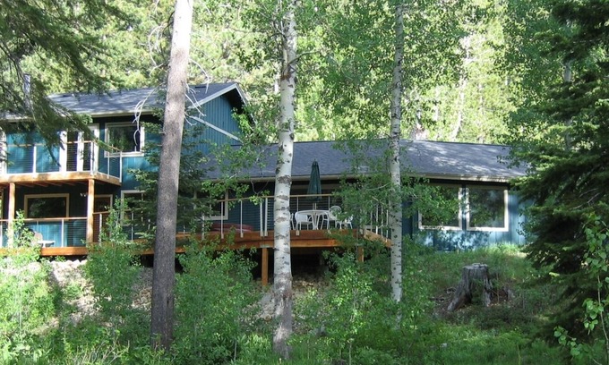 Christmas Valley House | Tahoe Xmas Valley Cabinn