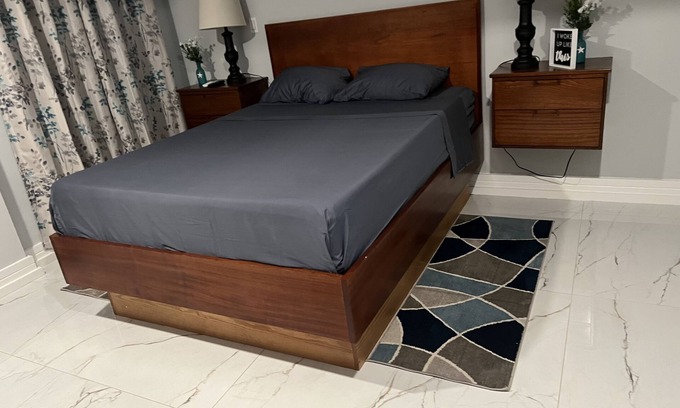 Willikies House | Take it easy at this unique and tranquil getaway.Overlooking the seaside