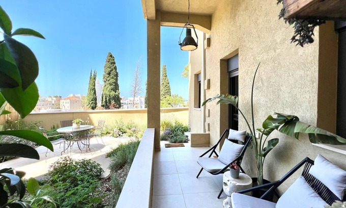 Haifa Apartment | Talpiot Market Stylish Patio Duplex by Sea N' Rent