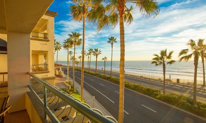 Carlsbad Hotel | Tamarack Beach Hotel
