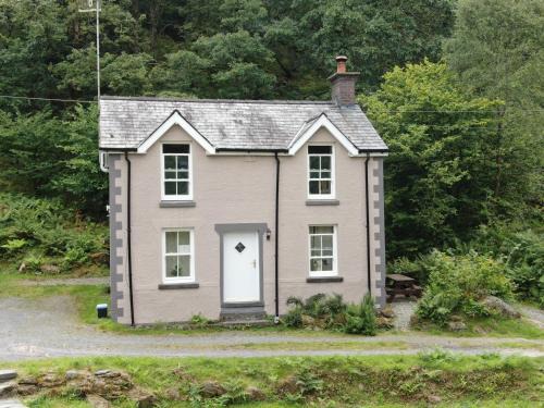 Gwynedd- Snowdonia House | Tan-Y-Garth Cottage Snowdonia