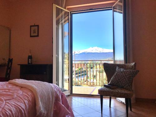 Chianchitta-Trappitello Apartment | Taormina Etna View