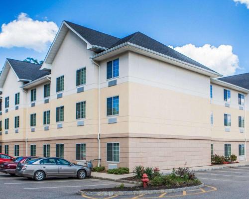 Mahwah Hotel | Tapa Hotel, Inn & Suites