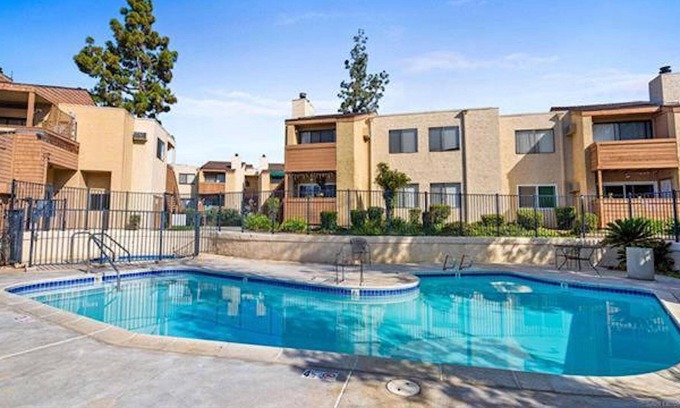 Bonita Condo | Tastefully Remodeled Upstairs Condo in Bonita w/ Pool