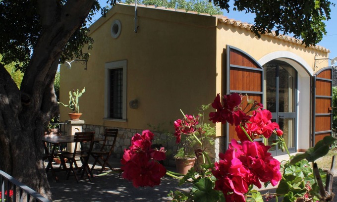 Pietre Nere San Zagaria House | Terrace On the Park - "Carretteria"