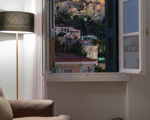 Plaka Apartment | The Aeolian