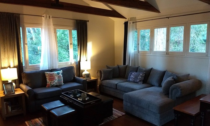 Twin Peaks Cabin | The Alpenglow Cabin - National Forest Adventure Pass