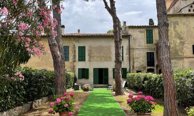 saline breschi House | The Ancient Farmhouse of the 1800s