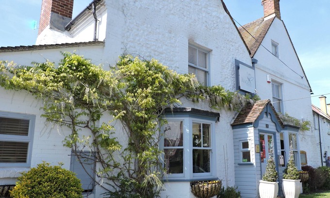 Cuddesdon Bed & Breakfast | The Angel B&B