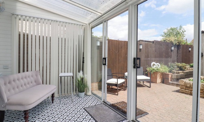 Bletchley Cottage | The Angel's Rest