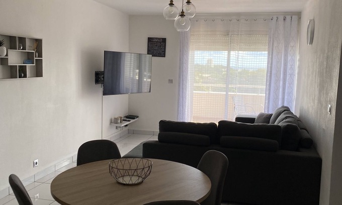 Les Abymes Apartment | The apartment