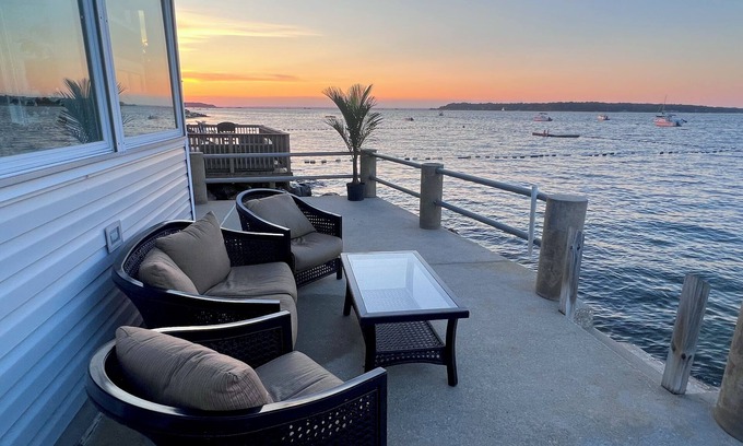 Huntington House | The beach is your backyard! Waterfront Home in Long Island's Huntington