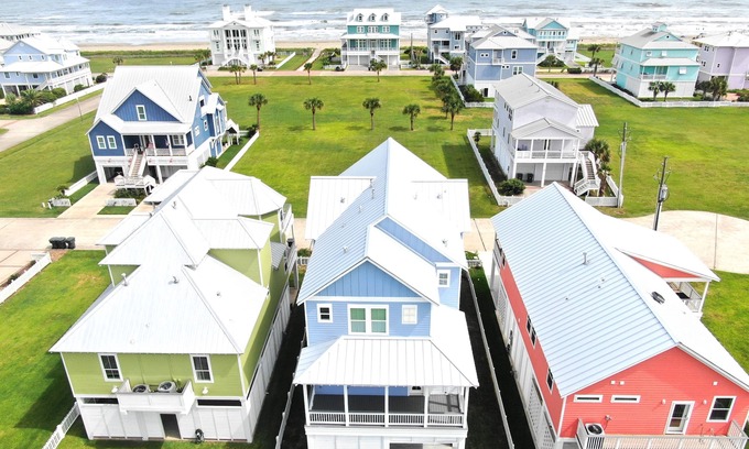 Beachside Village House | The Breeze Kneez - Your Beachside Luxury Escape