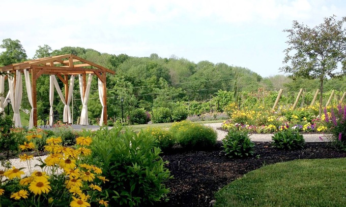 Crittenden Apartment | The Bungalow at Brianza Winery