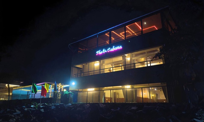 Vypin Villa | The Cabana - Luxurious Oceanfront villa in Kochi !