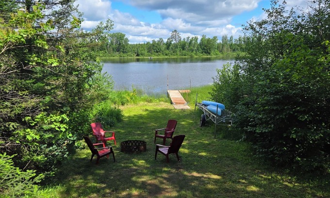 Duluth Cabin | The Cabin on Bergen Lake