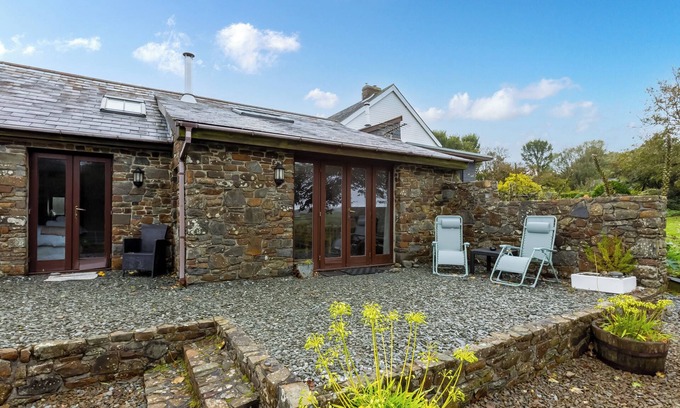 Hartland Cottage | The Cart House - HNNH