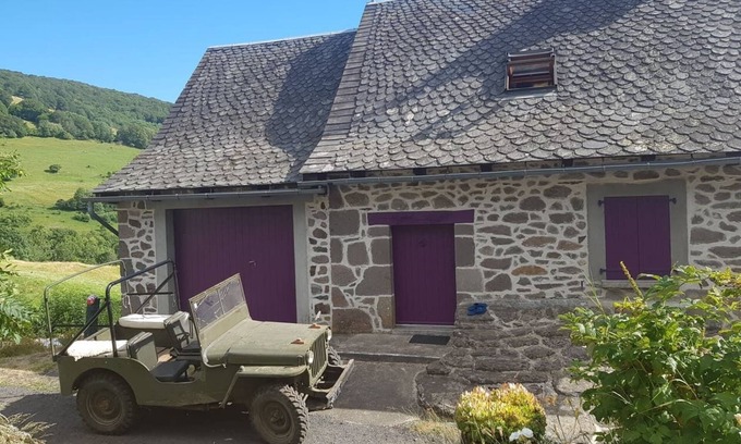 Thiezac House | THE CHARM OF THE RENOVATED OLD