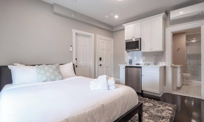 South End Apartment | The Chester: Urban Luxury, Modern Design