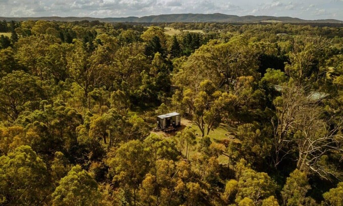 Bungonia House | The Clearing by Tiny Away