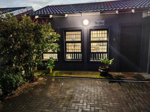 Port Elizabeth Apartment | The Close