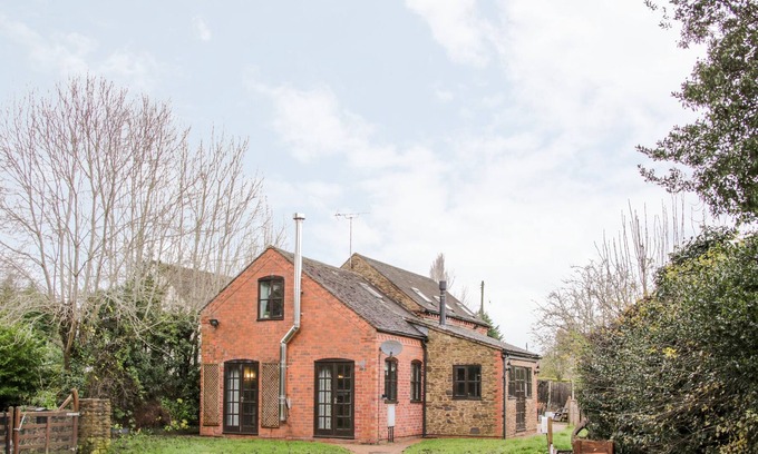 Clows Top Cottage | THE COACH HOUSE, pet friendly in Far Forest, Worcestershire