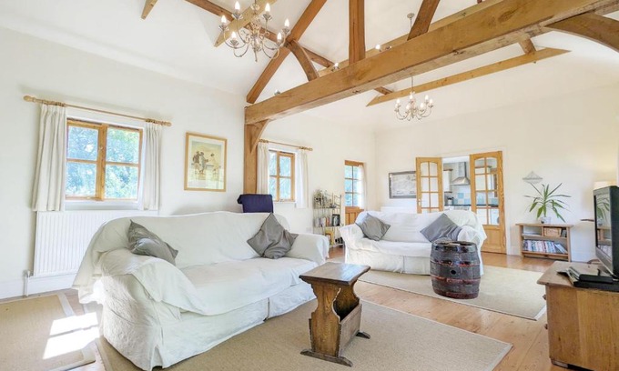 North Stoke House | The Cottage at Hale Hill Farm, Pulborough