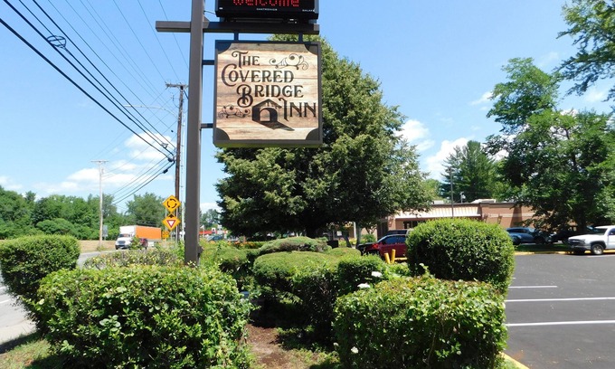 Brattleboro Hotel | The Covered Bridge Inn