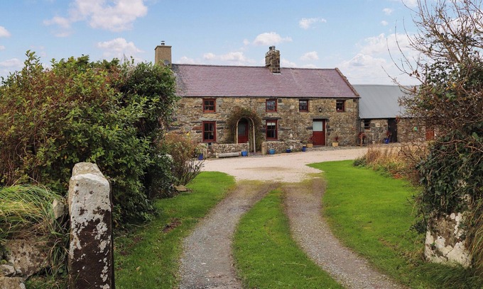 Garn Fadryn Cottage | The Crog Loft - UK45652