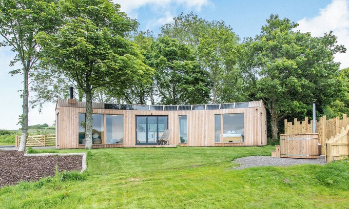 Bankend Cottage | The Curve at Caerlaverock Estate