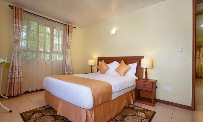 Nairobi Bed & Breakfast | The Cycads Suites