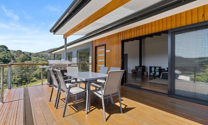 Derby House | The Derby Lodge 'Two Bedroom' Stay in Style!