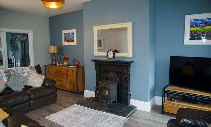 Dingle House | The Dingle Pass Escape