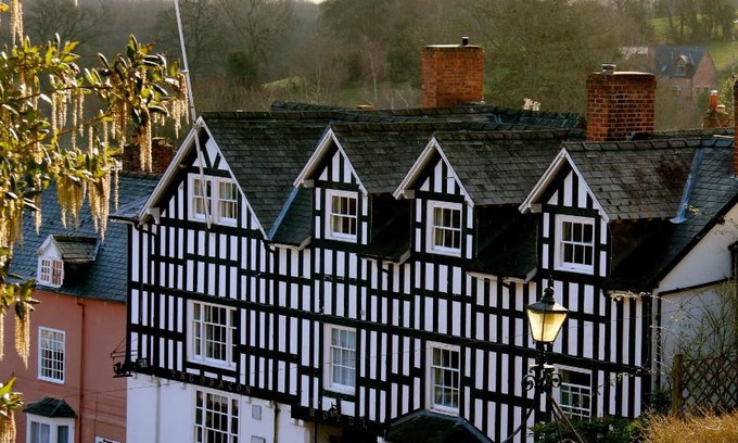 Montgomery Hotel | The Dragon Hotel