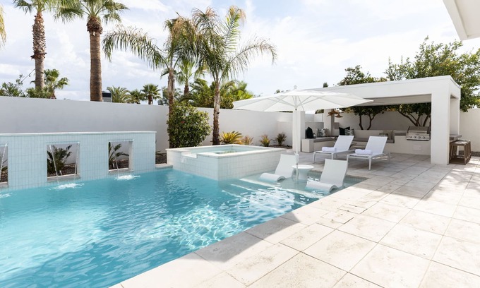 Shea North Estates House | The Dreyfus ~Pool ~Jacuzzi ~Luxury~Scottsdale