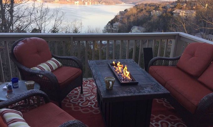 Osage Beach House | The Eagle View is Ready for You! Next to Margaritaville