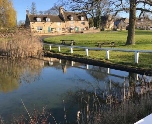 Barrowden Hotel | The Exeter Arms