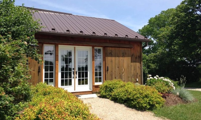 Guelph/Eramosa House | The Farm Shed @ Walnut Ridge Farm, Guelph, Elora, Fergus