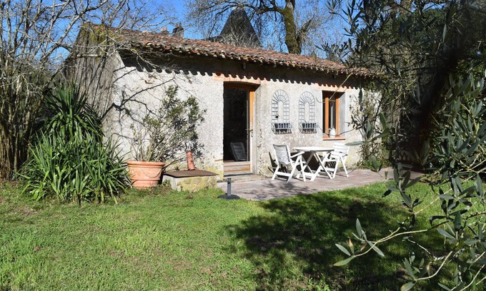 Saint-Julien-de-Concelles Cottage | The grape-picker's cottage in a peaceful setting