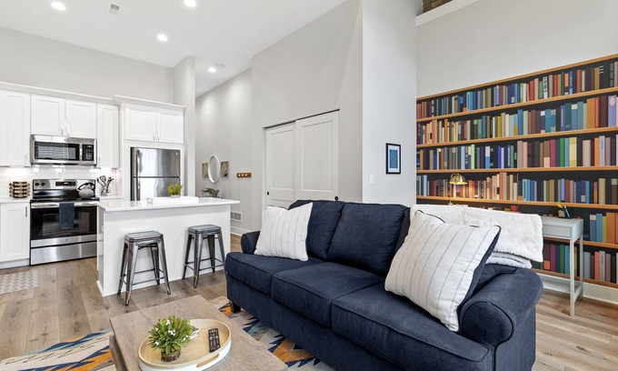 Racine Apartment | The Graduate: Lakeside Charm in Downtown