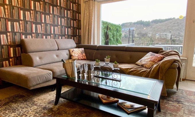 Bouillon House | The Great View