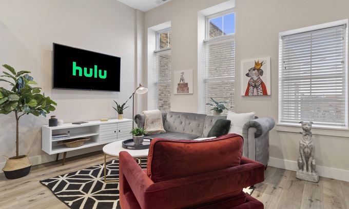 Racine Apartment | The Greyhound "Chic Apt near Lake Michigan"