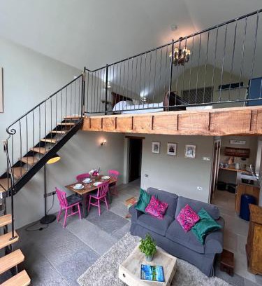 Muchelney House | The Hayloft at Stathe Farm